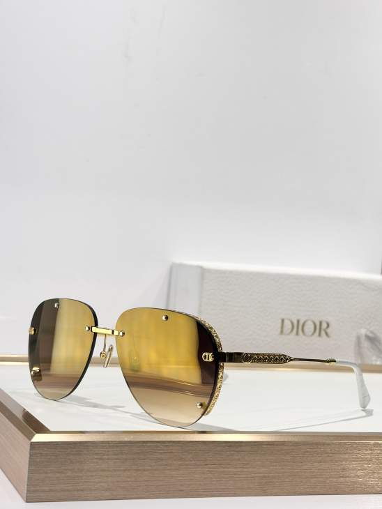 Picture of Dior Sunglasses _SKUfw77366841fw